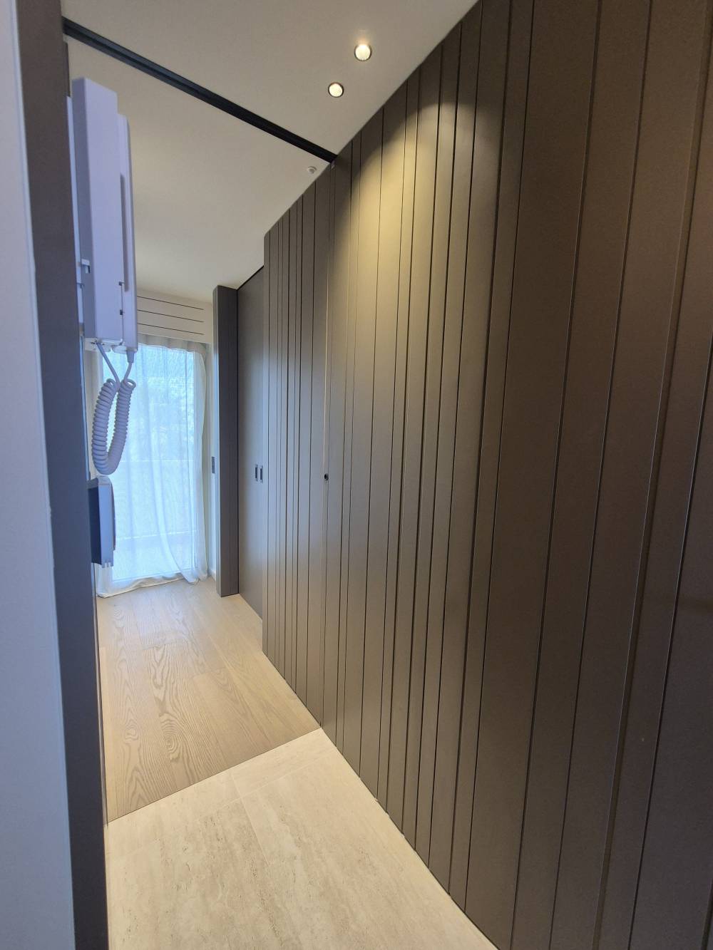 porte galbée fermée